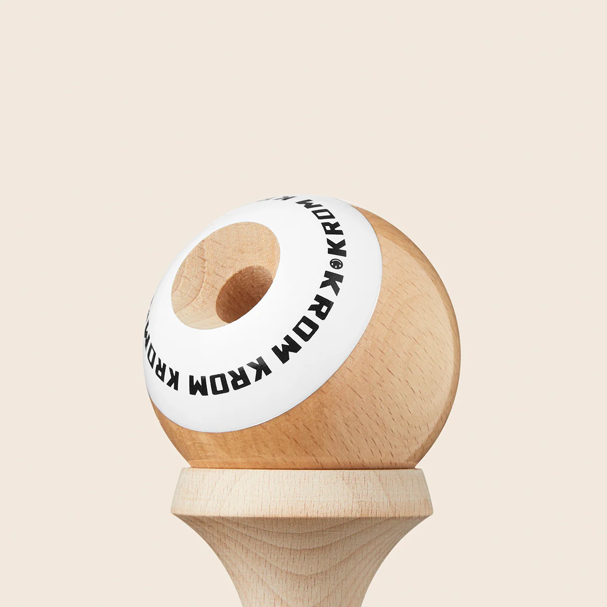 POP LOL NAKED - Image 3