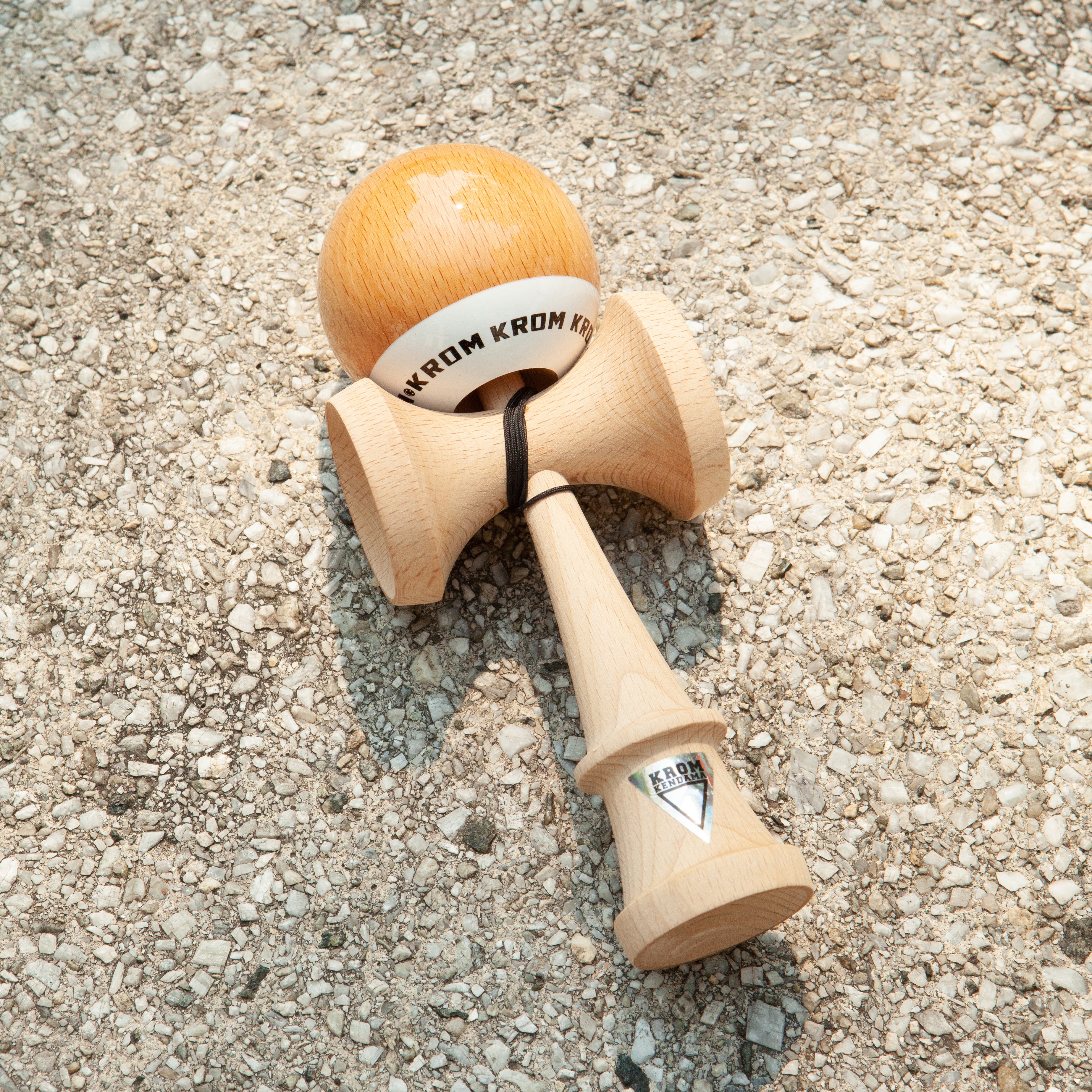 POP LOL NAKED - Image 6